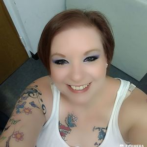 Meet your Posher, Dina